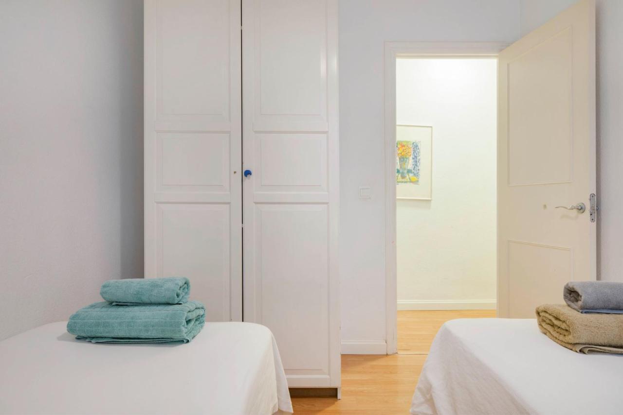 Urbanchicmalaga 3 Bedroom Spacious Quiet Historic Malaga Apt エクステリア 写真