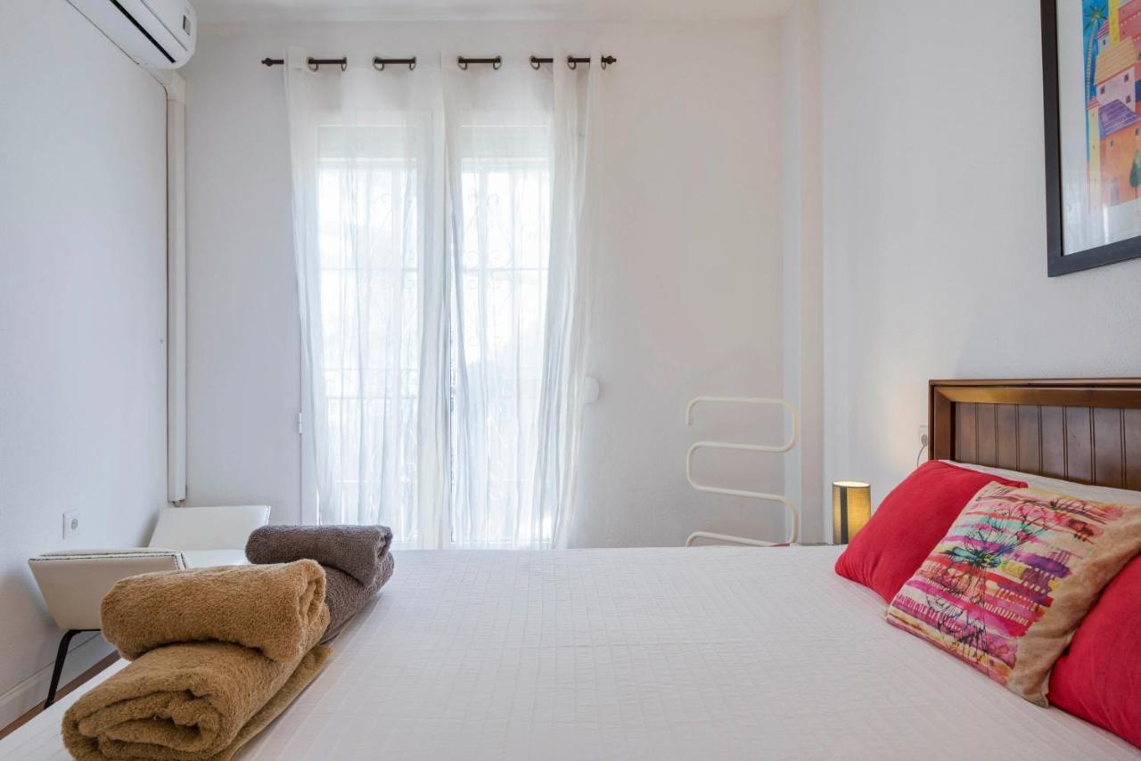 Urbanchicmalaga 3 Bedroom Spacious Quiet Historic Malaga Apt エクステリア 写真