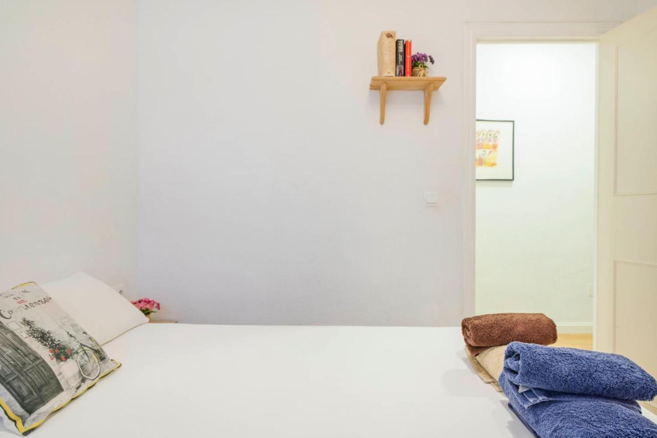 Urbanchicmalaga 3 Bedroom Spacious Quiet Historic Malaga Apt エクステリア 写真