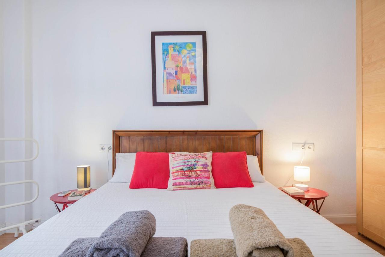 Urbanchicmalaga 3 Bedroom Spacious Quiet Historic Malaga Apt エクステリア 写真