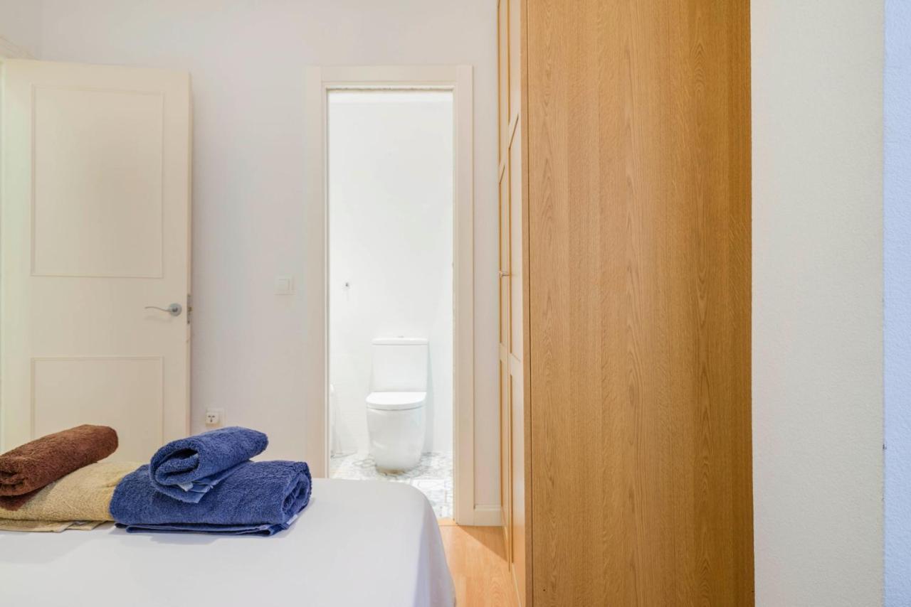 Urbanchicmalaga 3 Bedroom Spacious Quiet Historic Malaga Apt エクステリア 写真