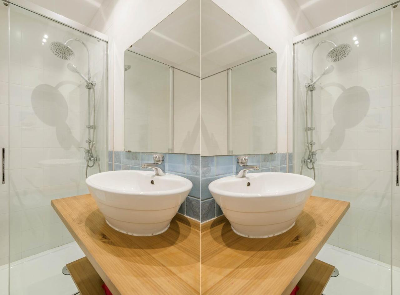 Urbanchicmalaga 3 Bedroom Spacious Quiet Historic Malaga Apt エクステリア 写真
