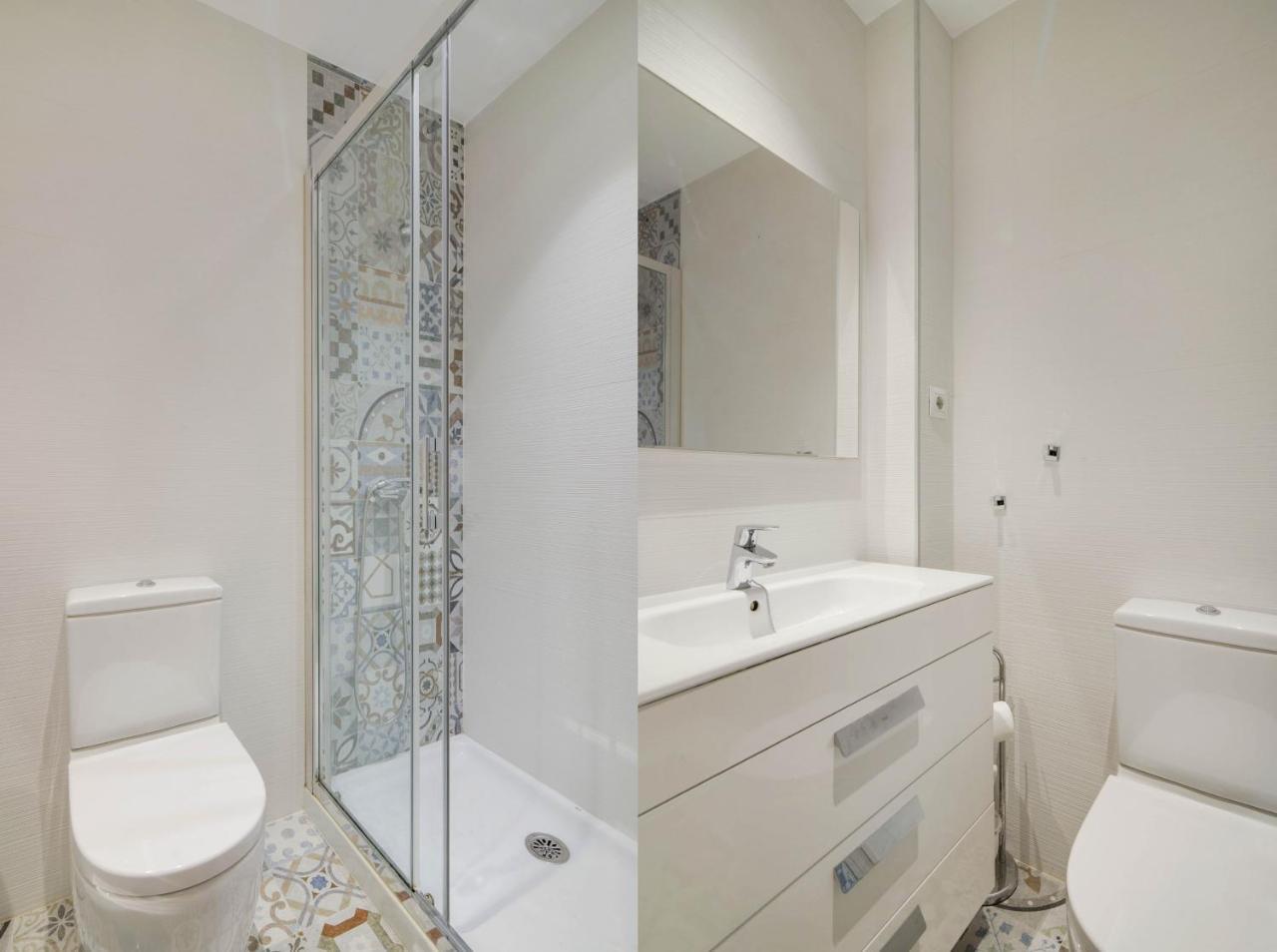 Urbanchicmalaga 3 Bedroom Spacious Quiet Historic Malaga Apt エクステリア 写真